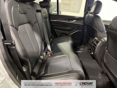 New 2026 Jeep Grand Cherokee Limited image 12
