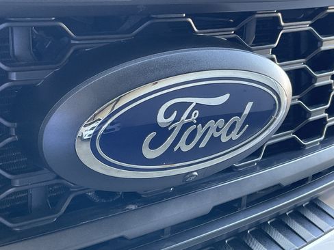 Used 2024 Ford F350 Lariat w/ Lariat Ultimate Package AWD/4WD image 6