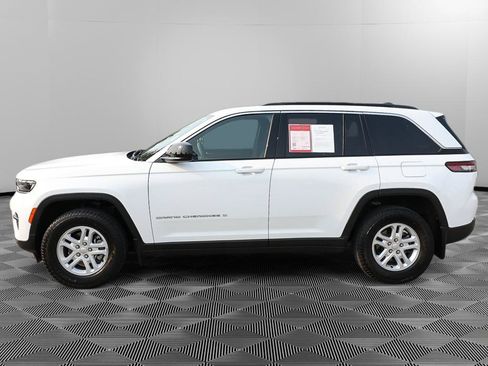 Used 2025 Jeep Grand Cherokee Laredo w/ MOPAR Finishing Package RWD image 3