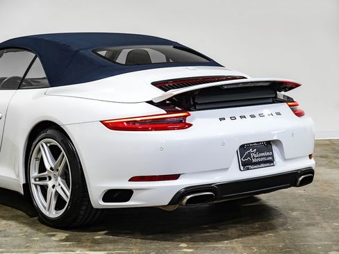 Used 2017 Porsche 911 Carrera image 14