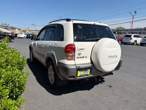 Used 2001 Toyota RAV4 4WD image 6