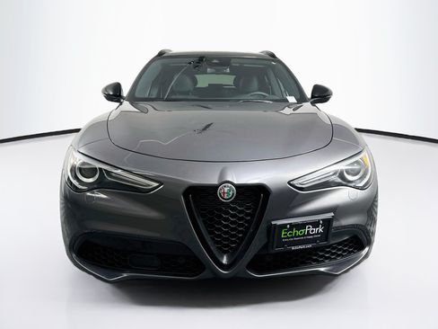 Used 2023 Alfa Romeo Stelvio Veloce AWD/4WD image 2