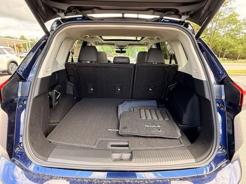 New 2026 Nissan Rogue Dark Armor AWD/4WD image 18