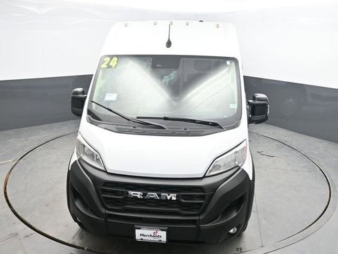 Used 2024 RAM ProMaster 2500 w/ Convenience Group FWD image 23