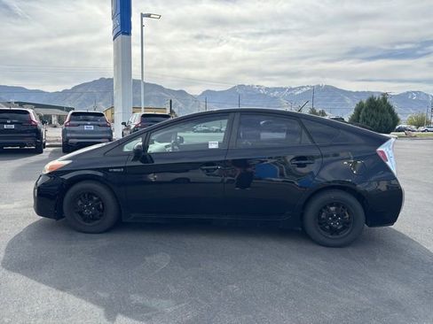 Used 2012 Toyota Prius Four image 6