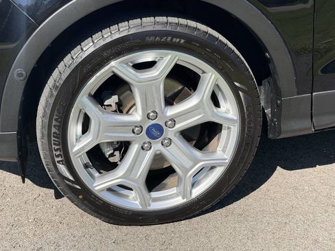 Used 2017 Ford Escape Titanium w/ Equipment Group 301A AWD/4WD image 6