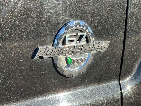 Used 2015 Ford F250 Platinum w/ FX4 Off-Road Package image 23