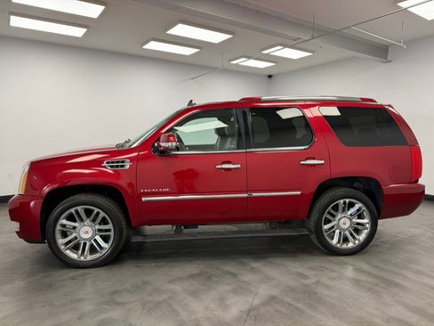 Used 2013 Cadillac Escalade Platinum image 5