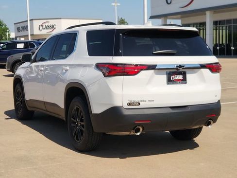 Used 2023 Chevrolet Traverse LT AWD/4WD image 5