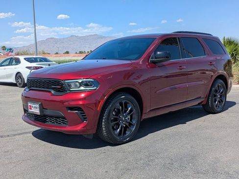 Used 2023 Dodge Durango GT w/ Blacktop Package RWD image 2