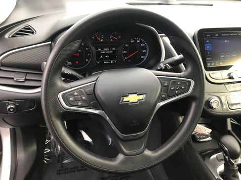 Used 2022 Chevrolet Malibu LS image 15