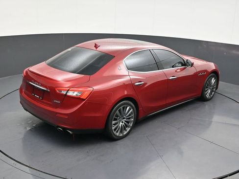 Used 2017 Maserati Ghibli w/ Luxury Package RWD image 18