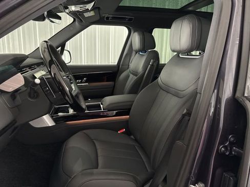 Used 2025 Land Rover Range Rover SE AWD/4WD image 25
