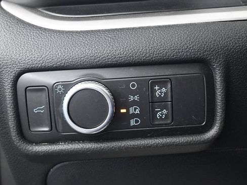 Used 2020 Ford Explorer XLT w/ Cold Weather Package AWD/4WD image 8