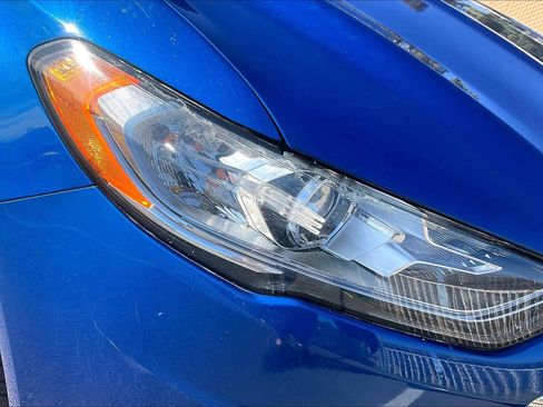 Used 2018 Ford Fusion S image 27