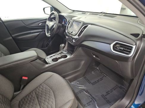 Used 2020 Chevrolet Equinox LT image 36