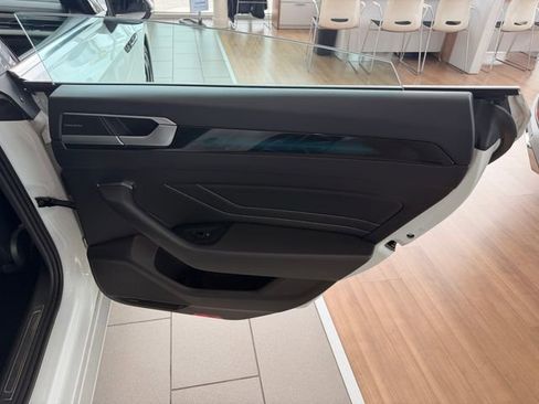 Certified 2023 Volkswagen Arteon SEL Premium AWD/4WD image 13