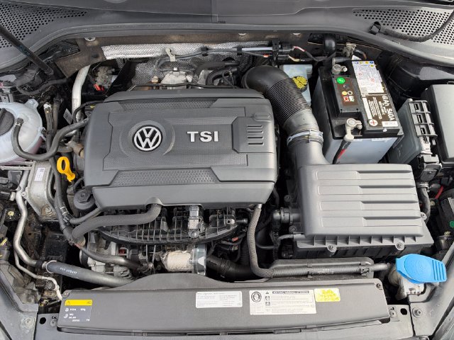 Used 2015 Volkswagen Golf Launch Edition FWD image 27