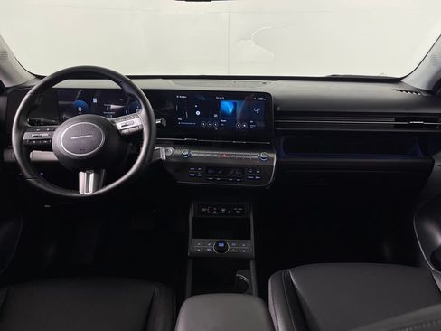 Used 2025 Hyundai Kona Limited FWD image 14