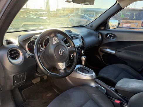 Used 2015 Nissan Juke SV image 8