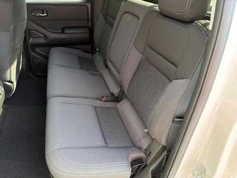 Certified 2025 Nissan Frontier SV w/ SV Convenience Package RWD image 19