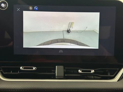 New 2026 Chevrolet Equinox LT image 6