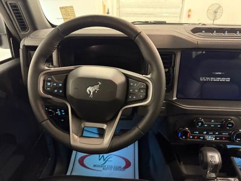 New 2025 Ford Bronco Badlands image 17