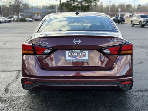 Used 2025 Nissan Altima 2.5 SV image 10