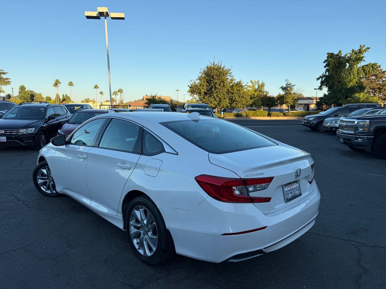 Used 2019 Honda Accord LX image 6