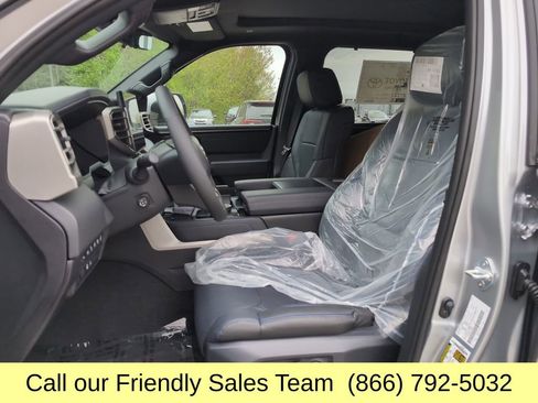 New 2026 Toyota Tundra Platinum AWD/4WD image 9