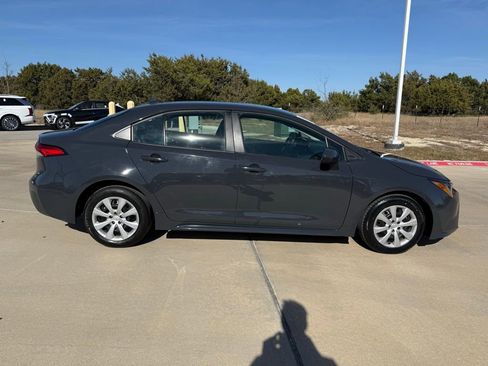 Used 2024 Toyota Corolla LE image 4