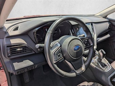 Used 2025 Subaru Outback Premium AWD/4WD image 12
