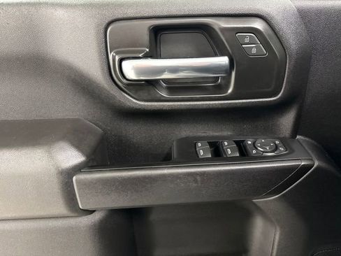 Used 2024 Chevrolet Silverado 2500 Custom w/ Custom Value Package image 11