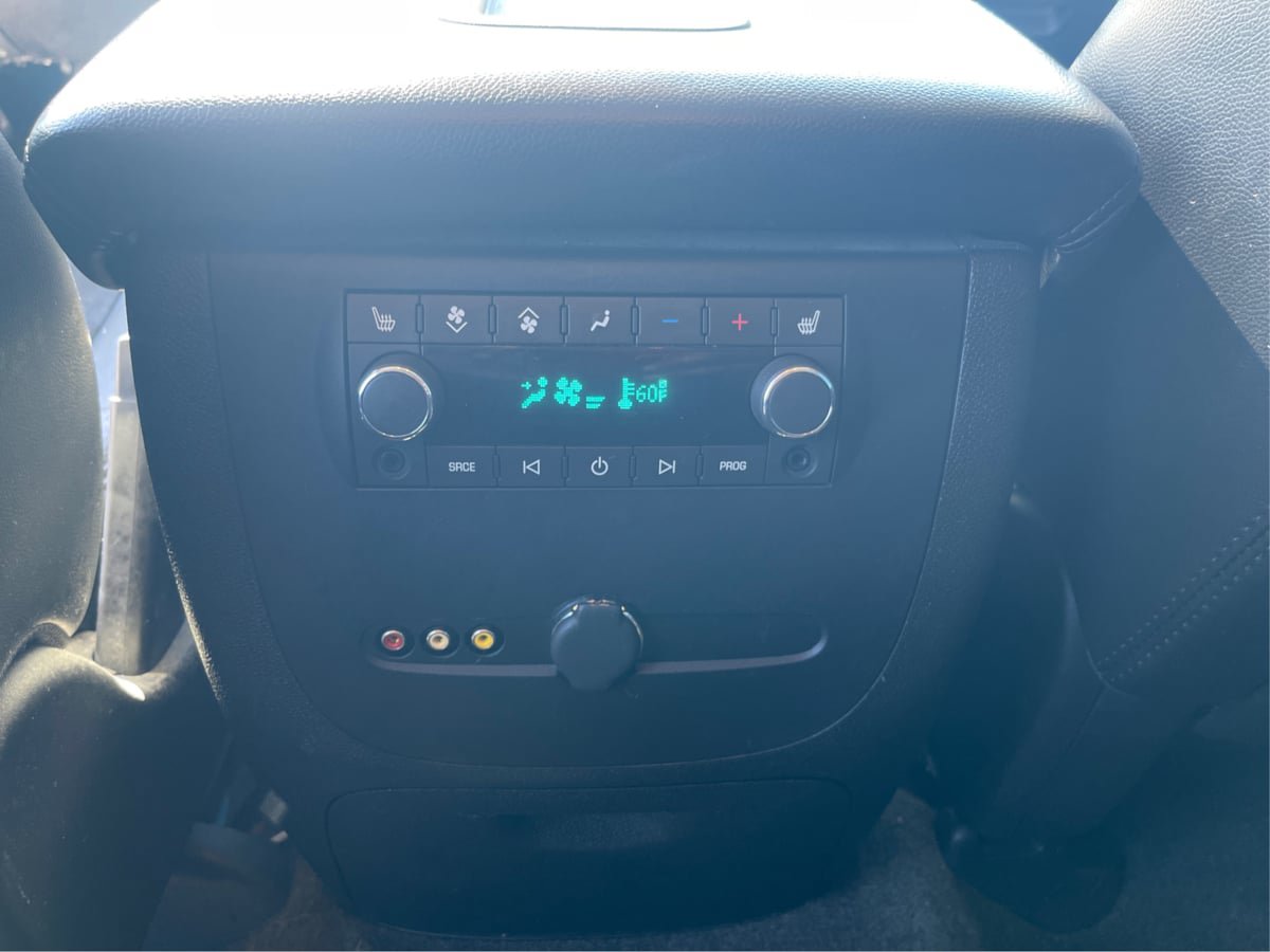 Used 2007 Chevrolet Tahoe LTZ w/ LTZ Preferred Equipment Group AWD/4WD image 20