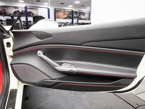 Used 2018 Ferrari 488 Spider RWD image 40
