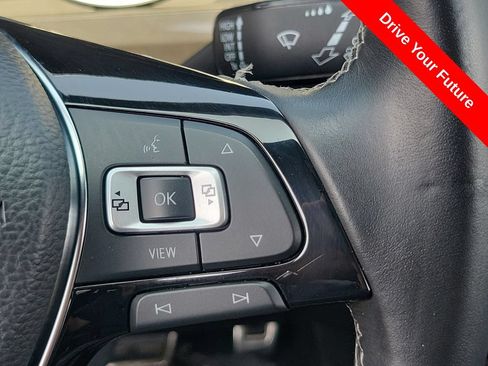 Used 2021 Volkswagen Tiguan SE R-Line AWD/4WD image 6