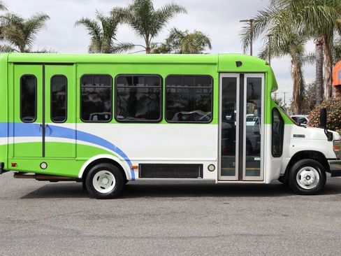 Used 2015 Ford E-450 and Econoline 450 Super Duty w/ Shuttle Bus Prep Package image 10