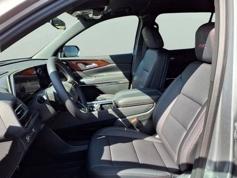 New 2026 Chevrolet Traverse Z71 w/ LPO, Floor Liner Package AWD/4WD image 15