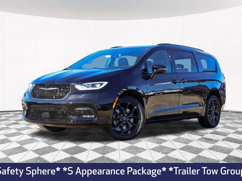 New 2026 Chrysler Pacifica Limited w/ S Appearance Package AWD/4WD image 2