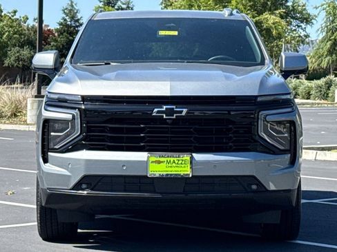 Used 2025 Chevrolet Suburban RST RWD image 7
