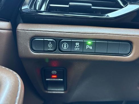 Certified 2022 Acura MDX SH-AWD w/ Technology Package image 11