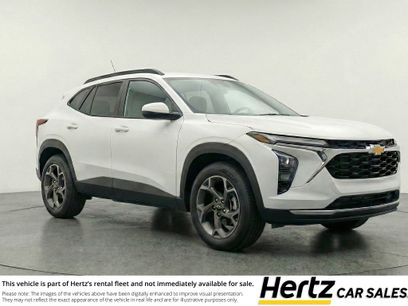 Used 2025 Chevrolet Trax LT