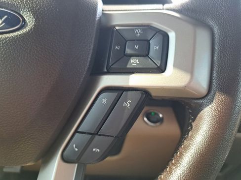 Certified 2019 Ford F150 Lariat image 18