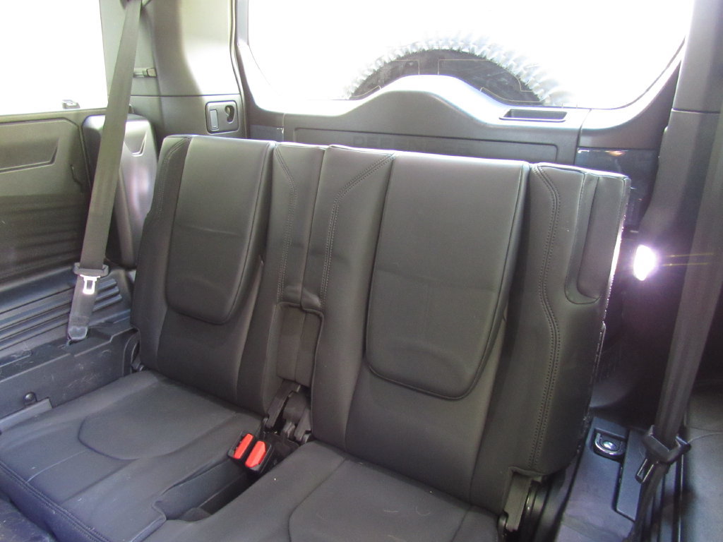 Used 2024 Land Rover Defender 110 S AWD/4WD image 16