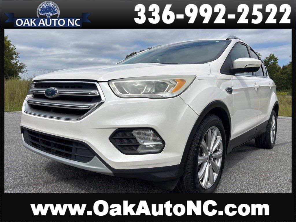 Used 2017 Ford Escape Titanium FWD image 1
