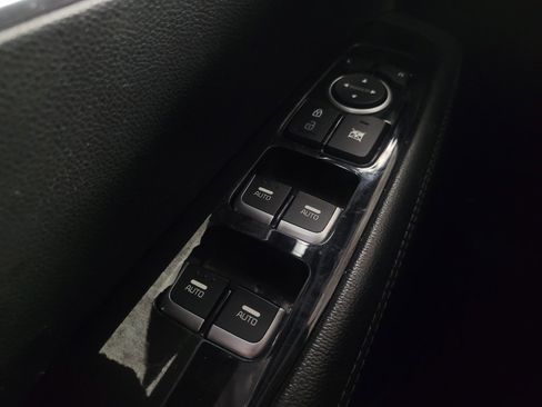 Used 2019 Kia Sorento FWD V6 image 27