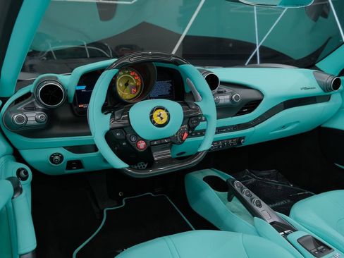 Used 2023 Ferrari F8 Tributo RWD image 38