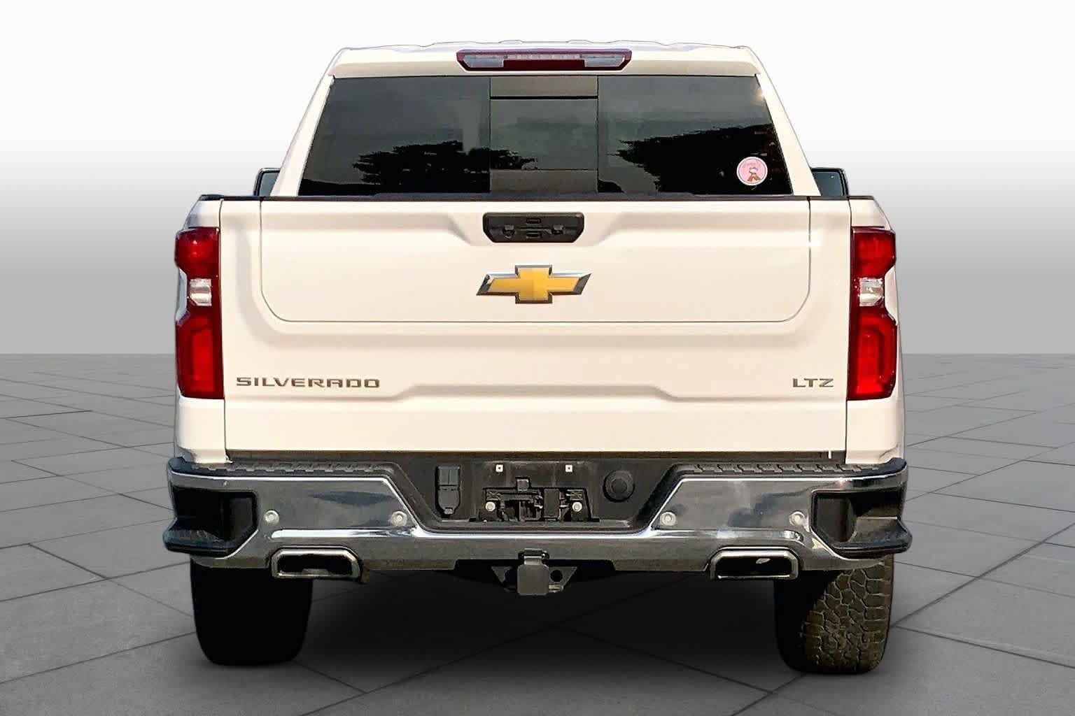 Used 2022 Chevrolet Silverado 1500 LTZ AWD/4WD image 5