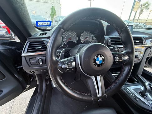 Used 2015 BMW M4 Convertible RWD image 23