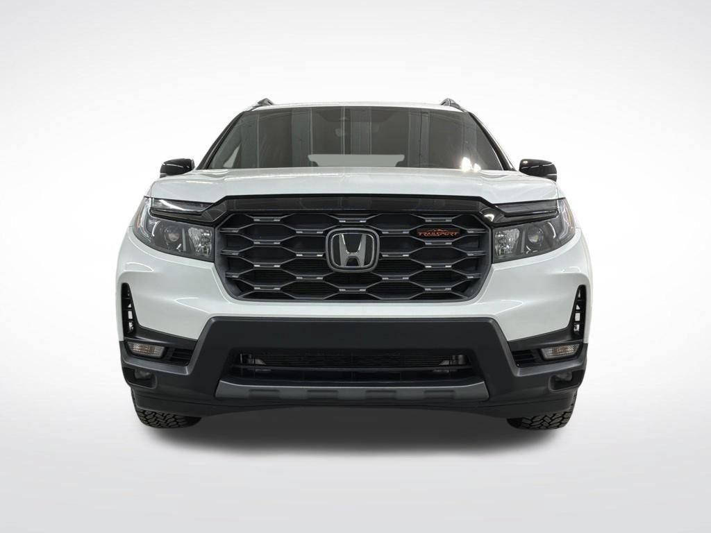 Certified 2025 Honda Passport TrailSport image 6